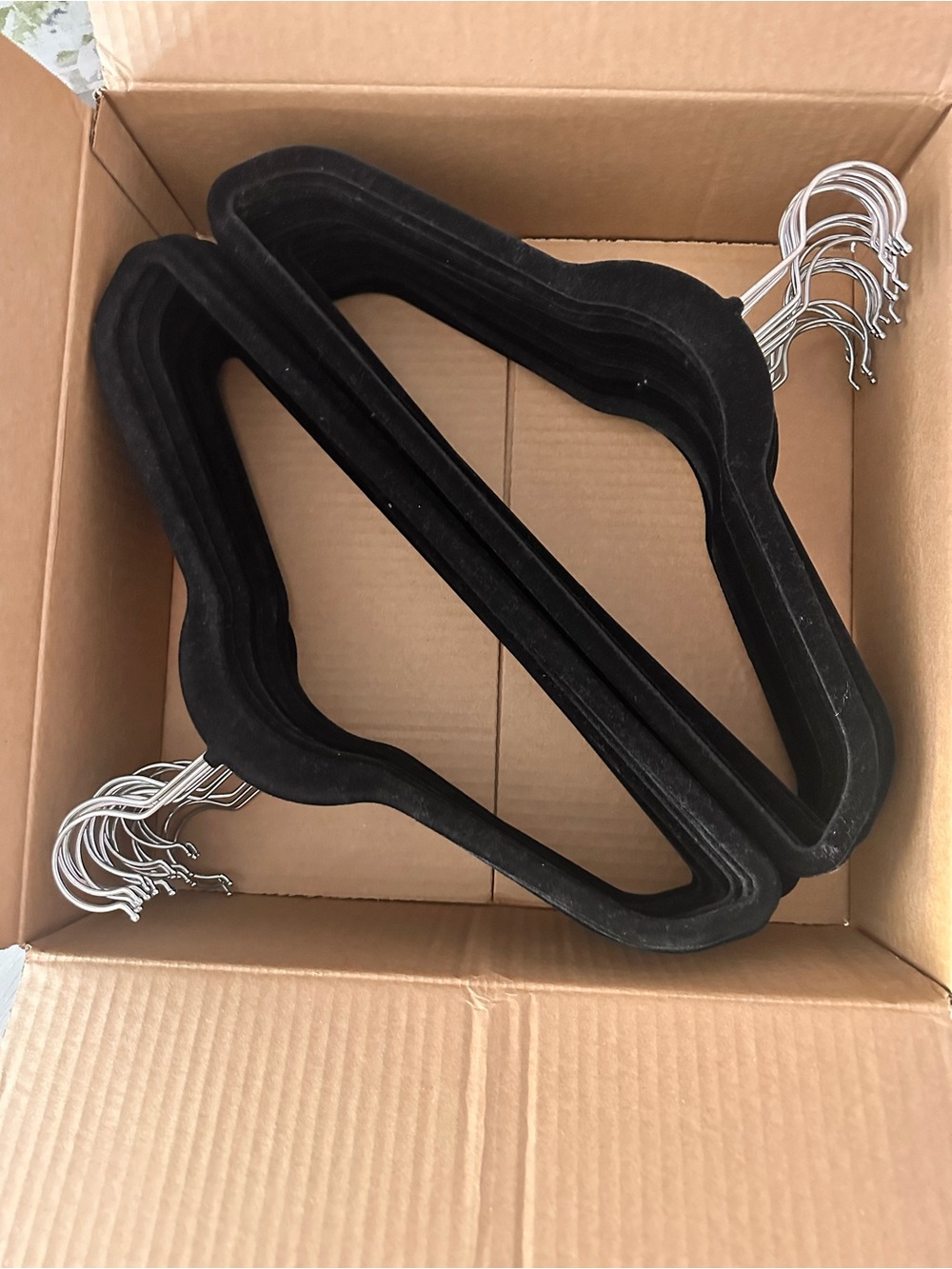 40 slim velvet anti slip hangers